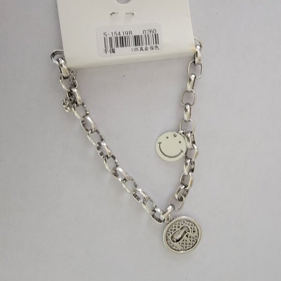 Silver Charm Bracelet w Elephant & Smile Face Charms - Picture 4 of 4